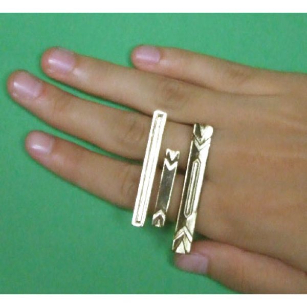画像2: ★セール★【House of Harlow 1960】 Engraved 3SET STCK RING R002000 (2)