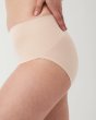 画像3: 【SPANX スパンクス】Undie-tectable Brief ブリーフショーツSP0215/矯正下着 (3)